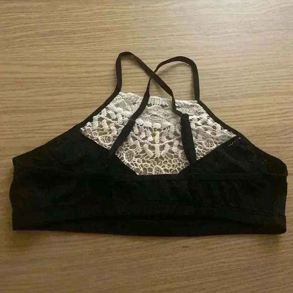 🆕Black Crochet High Neck Bralette🆕 - Picture 9 of 10